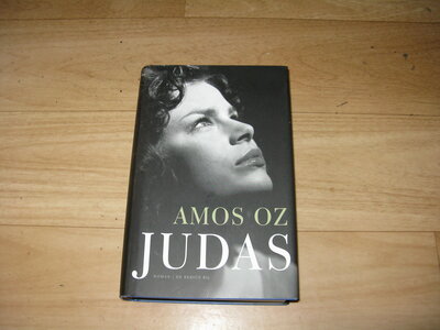 Amos Oz - Judas