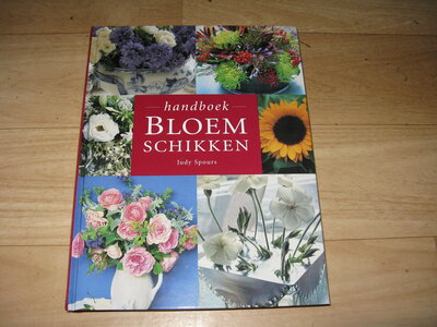 Judy Spours - Hanboek Bloemschikken