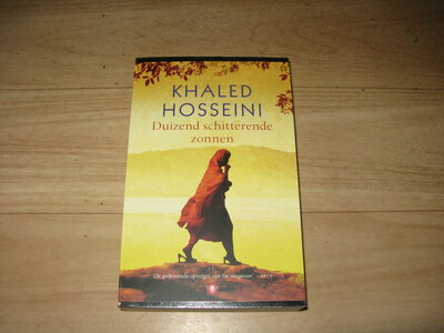 Khaled Hosseini - Duizend schitterende zonnen