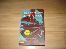 Liza-Marklund-Studio-zes