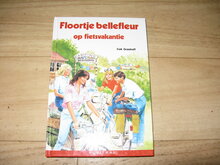 Cok-Grashoff-Floortje-Bellefleur-op-fietsvakantie