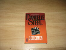 Danielle-Steel-Geheimen